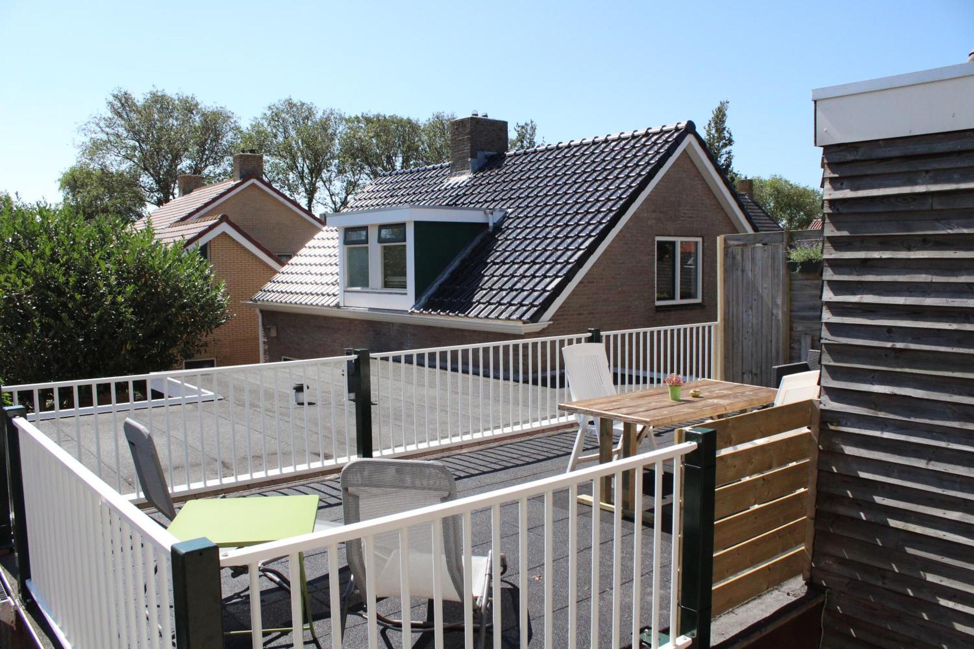 De Vlindertuin Appartement Nes  Kamer foto